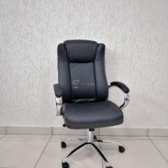 Кресло Barneo K-45 для руководителя (черная экокожа) в Агрызе - agryz.mebel24.online | фото