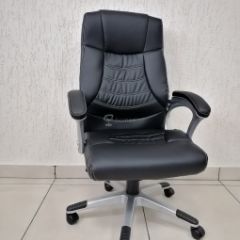 Кресло Barneo K-7 для руководителя (черная экокожа) в Агрызе - agryz.mebel24.online | фото
