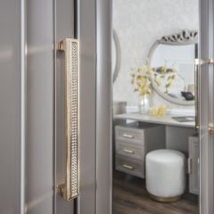 Шкаф 3-х ств с зеркалом Мокко (серый камень) в Агрызе - agryz.mebel24.online | фото 2