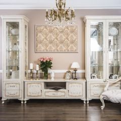 Витрина двухстворчатая Патрисия (крем корень глянец) в Агрызе - agryz.mebel24.online | фото 2